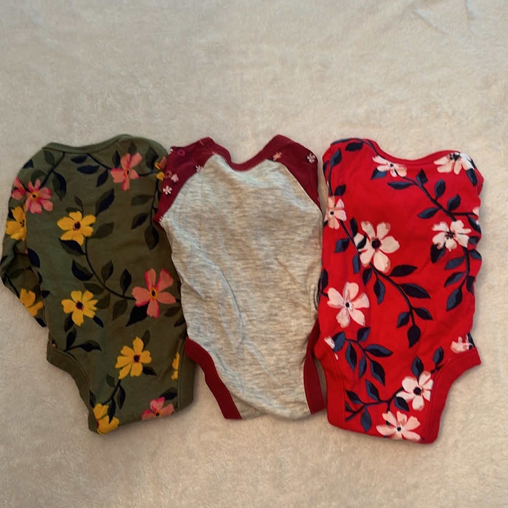 Old navy, 0-3 month onesies, fall colors - Picture 2 of 3